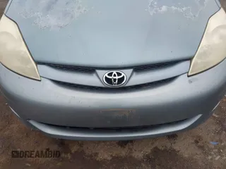 2006 Toyota Sienna XLE with VIN 5TDZA22C06S397674, listed as a IAAI auction lot 41855433 with 235,258 mi miles. Bid and sale history available at carsss.com. Image 6.