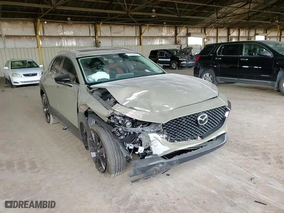 2024 Mazda CX-30 2.5 Carbon Turbo with VIN 3MVDMBXY5RM710162, listed as a Copart auction lot 82558204 with 1,085 mi miles and Salvage Title. Bid and sale history available at carsss.com. Image 11.