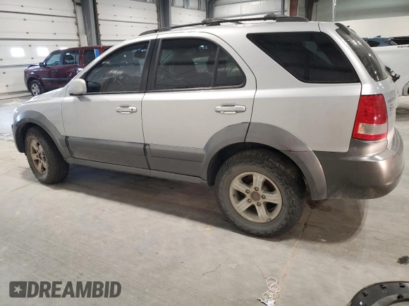 2005 Kia Sorento LX z VIN KNDJC733X55368884, wystawiony jako Copart lot #54858715 z przebiegiem 136 993 mil mil oraz Szkoda całkowita • Salvage title. Historia ofert i sprzedaży dostępna na DreamBid. Obrazek 2.