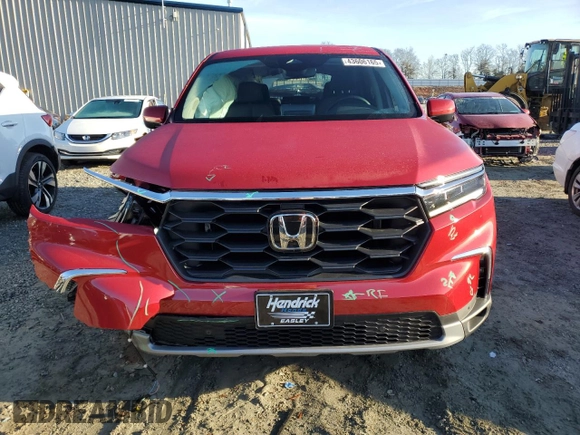 2025 Honda Pilot EX-L with VIN 5FNYG2H45SB001781, listed as a Copart auction lot 43606165 with 6,468 mi miles and Salvage Title. Bid and sale history available at carsss.com. Image 5.