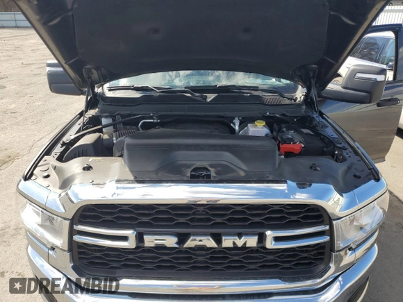 2024 Ram 2500 Tradesman with VIN 3C6UR5CJ8RG171586, listed as a Copart auction lot 46878235 with 13,240 mi miles and Salvage Title. Bid and sale history available at carsss.com. Image 11.