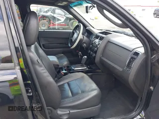 2010 Ford Escape Limited z VIN 1FMCU9EGXAKA05848, wystawiony jako IAAI lot #42381089 z przebiegiem 183 442 mil mil oraz . Historia ofert i sprzedaży dostępna na DreamBid. Obrazek 5.