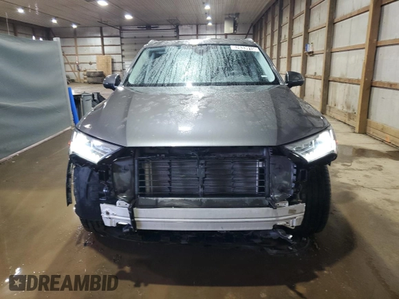 2024 Audi Q7 Premium Plus with VIN WA1LCBF71RD006474, listed as a Copart auction lot 62633915 with 33,316 mi miles and Clean title. Bid and sale history available at DreamBid. Image 5.