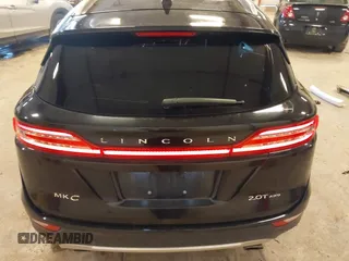 2017 Lincoln MKC Select z VIN 5LMCJ2D94HUL61565, wystawiony jako IAAI lot #42019067 z przebiegiem 77 366 mil mil oraz . Historia ofert i sprzedaży dostępna na DreamBid. Obrazek 16.