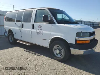 2006 Chevrolet Express Passenger z VIN 1GAHG35U361256706, wystawiony jako Copart lot #53382965 z przebiegiem 235 191 mil mil oraz Tytuł czysty. Historia ofert i sprzedaży dostępna na DreamBid. Obrazek 4.