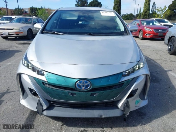 2017 Toyota Prius Prime Plus with VIN JTDKARFP4H3018719, listed as a IAAI auction lot 41543427 with NaN miles. Bid and sale history available at carsss.com. Image 12.