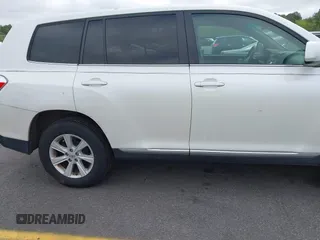 2013 Toyota Highlander with VIN 5TDZA3EH8DS040365, listed as a IAAI auction lot 41939503 with 123,581 mi miles and . Bid and sale history available at DreamBid. Image 18.