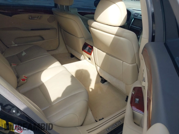 2008 Lexus LS 460 LWB with VIN JTHGL46F685021649, listed as a IAAI auction lot 41917829 with 1 mi miles. Bid and sale history available at carsss.com. Image 8.