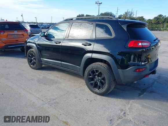 2018 Jeep Cherokee Trailhawk with VIN 1C4PJMBX3JD546332, listed as a IAAI auction lot 41269245 with 88,466 mi miles. Bid and sale history available at carsss.com. Image 3.