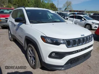 2024 Jeep Compass Latitude with VIN 3C4NJDBN1RT109571, listed as a IAAI auction lot 42014458 with 23,419 mi miles. Bid and sale history available at carsss.com. Image 1.