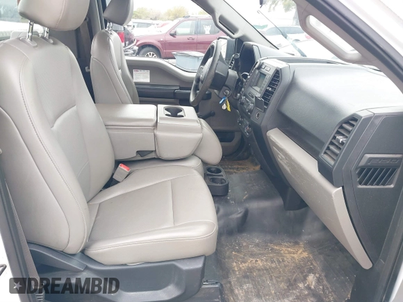 2018 Ford F-150 XL with VIN 1FTMF1EB2JKE86171, listed as a IAAI auction lot 41739453 with 119,296 mi miles and . Bid and sale history available at DreamBid. Image 5.