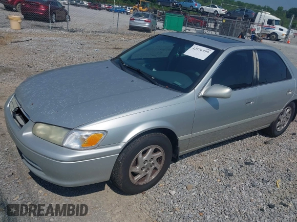 2001 Toyota Camry CE with VIN 4T1BG22K11U805882, listed as a IAAI auction lot 42576999 with 300,777 mi miles and . Bid and sale history available at DreamBid. Image 2.