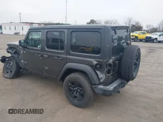 2019 Jeep Wrangler Unlimited Sport Altitude with VIN 1C4HJXDG0KW559807, listed as a IAAI auction lot 41790082 with 34,221 mi miles and . Bid and sale history available at DreamBid. Image 3.