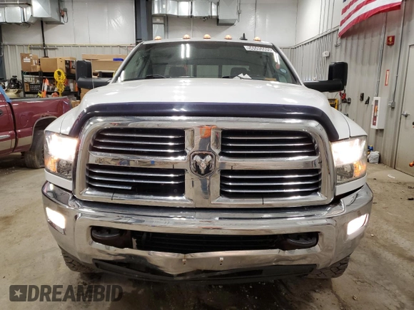 2018 Ram 2500 Big Horn with VIN 3C6UR5DJ6JG183111, listed as a Copart auction lot 56595505 with 278,962 mi miles and Clean title. Bid and sale history available at DreamBid. Image 5.