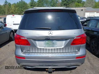 2014 Mercedes-Benz GL 450 with VIN 4JGDF7CE0EA290673, listed as a IAAI auction lot 42207889 with 132,251 mi miles and . Bid and sale history available at DreamBid. Image 16.