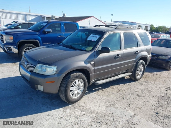 2006 Mercury Mariner Luxury with VIN 4M2YU56156KJ11686, listed as a IAAI auction lot 41854750 with 145,048 mi miles. Bid and sale history available at carsss.com. Image 2.