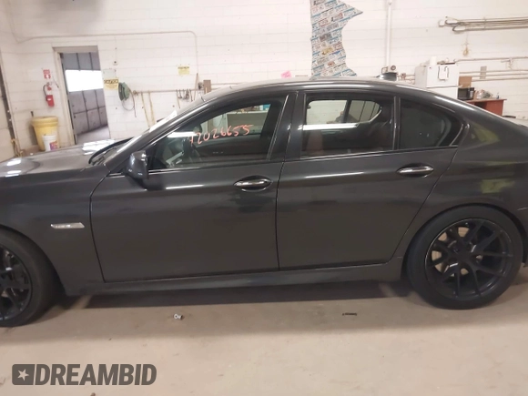 2013 BMW 5 Series 550i xDrive with VIN WBAFU9C5XDDY70862, listed as a IAAI auction lot 42026655 with 157,238 mi miles and . Bid and sale history available at carsss.com. Image 14.