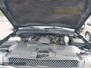 2004 Chevrolet Silverado 2500 LS with VIN 1GCGK29U84E311873, listed as a IAAI auction lot 42096136 with 268,581 mi miles. Bid and sale history available at carsss.com. Image 10.