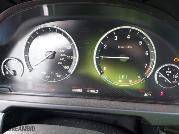 2015 BMW X5 sDrive35i with VIN 5UXKR2C54F0H35124, listed as a IAAI auction lot 41885474 with 88,865 mi miles. Bid and sale history available at carsss.com. Image 7.