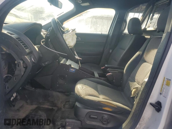 2018 Ford Police Interceptor Utility z VIN 1FM5K8AR6JGC94777, wystawiony jako Copart lot #51042555 z przebiegiem Nie podano mil oraz Szkoda całkowita • Salvage title. Historia ofert i sprzedaży dostępna na DreamBid. Obrazek 7.