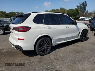 2022 BMW X5 xDrive40i z VIN 5UXCR6C05N9K44844, wystawiony jako Copart lot #52027125 z przebiegiem 50 382 mil mil oraz Nie do naprawy • Non repairable. Historia ofert i sprzedaży dostępna na DreamBid. Obrazek 3.