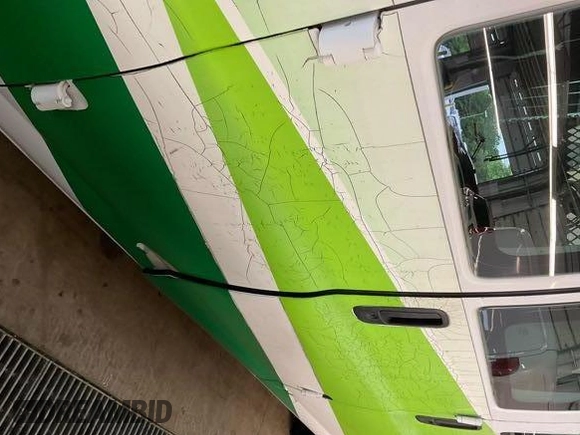 2006 Chevrolet Express Cargo with VIN 1GCFG15X761193042, listed as a IAAI auction lot 42413862 with 121,901 mi miles and . Bid and sale history available at DreamBid. Image 1.