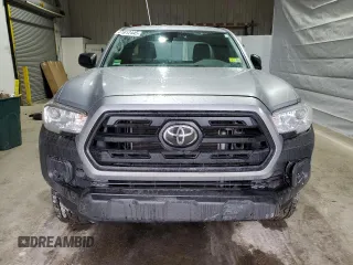 2018 Toyota Tacoma SR z VIN 5TFSX5EN7JX063465, wystawiony jako Copart lot #51912445 z przebiegiem 65 598 mil mil oraz Szkoda całkowita • Salvage title. Historia ofert i sprzedaży dostępna na DreamBid. Obrazek 5.