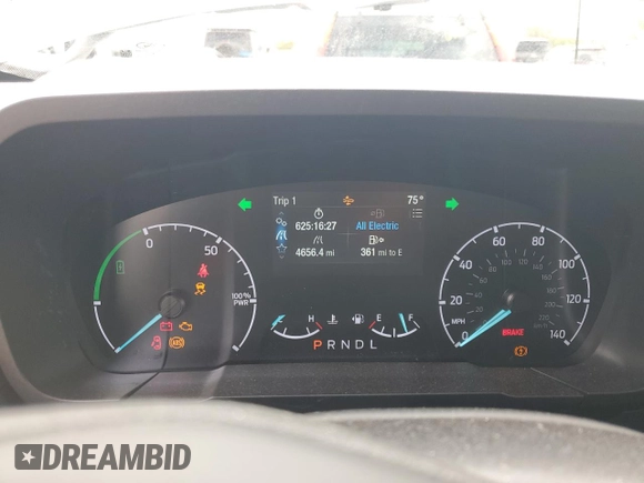 2023 Ford Maverick XL z VIN 3FTTW8E38PRA43573, wystawiony jako Copart lot #54835505 z przebiegiem 4 656 mil mil oraz Szkoda całkowita • Salvage title. Historia ofert i sprzedaży dostępna na DreamBid. Obrazek 9.