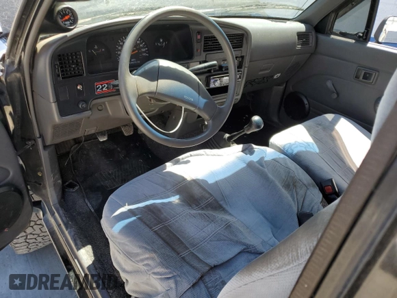 1990 Toyota Pickup DLX with VIN JT4RN93P3L5021924, listed as a Copart auction lot 64699075 with 287,298 mi miles and Clean title. Bid and sale history available at DreamBid. Image 8.