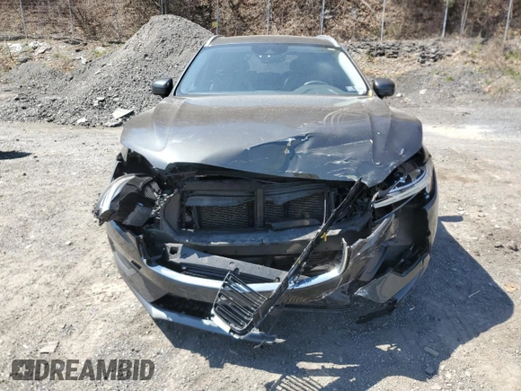 2019 Volvo XC60 Momentum с VIN LYV102RK3KB215365, выставлен на аукционе Copart как лот 53096075 с пробегом Не указан миль и Списание • Salvage title. История ставок и продаж доступна на DreamBid. Изображение 5.