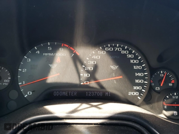 2000 Chevrolet Corvette with VIN 1G1YY22G1Y5115473, listed as a Copart auction lot 76114474 with 123,708 mi miles and Salvage Title. Bid and sale history available at carsss.com. Image 9.