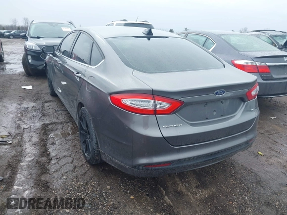 2013 Ford Fusion SE with VIN 3FA6P0H76DR359145, listed as a IAAI auction lot 41711410 with 102,172 mi miles. Bid and sale history available at carsss.com. Image 3.