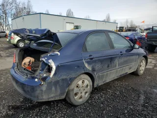 2007 Kia Spectra EX with VIN KNAFE122975464589, listed as a Copart auction lot 43562685 with 233,296 mi miles and Salvage Title. Bid and sale history available at carsss.com. Image 3.