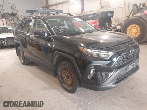 2022 Toyota RAV4 XLE Premium z VIN 2T3A1RFV1NW311285, wystawiony jako IAAI lot #42242488 z przebiegiem 51 678 mil mil oraz . Historia ofert i sprzedaży dostępna na DreamBid. Obrazek 1.