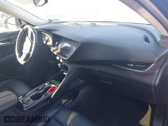 2022 Buick Envision Essence with VIN LRBFZPR47ND162849, listed as a IAAI auction lot 41613567 with 34,322 mi miles. Bid and sale history available at carsss.com. Image 5.