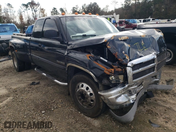 1998 Dodge Ram 3500 with VIN 1B7MC33D3WJ140586, listed as a Copart auction lot 82526774 with 0 mi miles and Salvage Title. Bid and sale history available at carsss.com. Image 1.