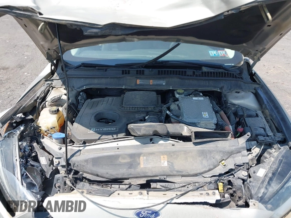 2015 Ford Fusion SE Hybrid z VIN 3FA6P0LU3FR163695, wystawiony jako IAAI lot #42428393 z przebiegiem 237 835 mil mil oraz . Historia ofert i sprzedaży dostępna na DreamBid. Obrazek 10.