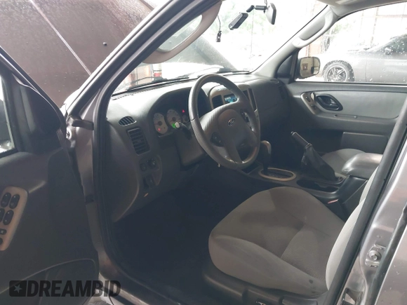 2007 Ford Escape XLT with VIN 1FMYU03187KA14931, listed as a IAAI auction lot 42198989 with 89,023 mi miles and . Bid and sale history available at DreamBid. Image 12.