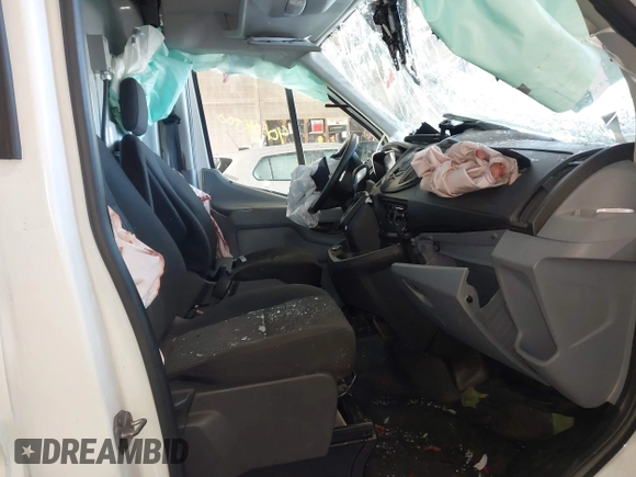 2019 Ford Transit with VIN 1FTYR2CM6KKB07483, listed as a IAAI auction lot 40104500 with Not Provided miles. Bid and sale history available at carsss.com. Image 5.