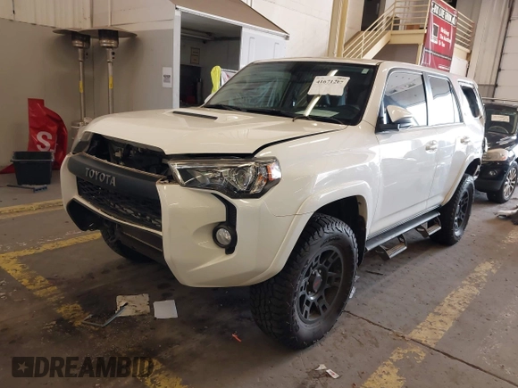 2018 Toyota 4Runner SR5 with VIN JTEBU5JRXJ5603321, listed as a IAAI auction lot 41671207 with 56,540 mi miles. Bid and sale history available at carsss.com. Image 23.