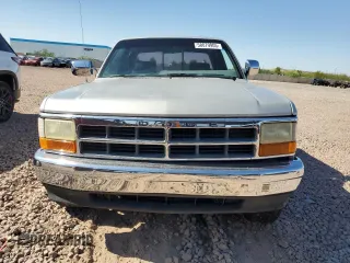 1991 Dodge Dakota z VIN 1B7GL23Y3MS309507, wystawiony jako Copart lot #58079905 z przebiegiem 90 932 mil mil oraz Szkoda całkowita • Salvage title. Historia ofert i sprzedaży dostępna na DreamBid. Obrazek 5.