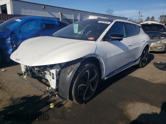 2022 Kia EV6 GT-Line with VIN KNDC4DLC5N5042673, listed as a Copart auction lot 80290494 with 25,124 mi miles and Salvage Title. Bid and sale history available at carsss.com. Image 1.