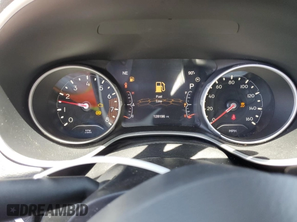2020 Jeep Compass Latitude with VIN 3C4NJCBB8LT257630, listed as a Copart auction lot 58979745 with 128,196 mi miles and Salvage title. Bid and sale history available at DreamBid. Image 9.