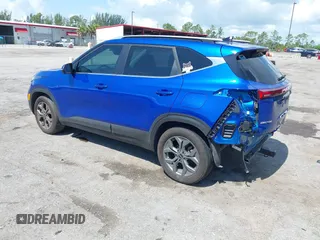 2024 Kia Seltos S z VIN KNDEU2AA1R7615223, wystawiony jako IAAI lot #42351224 z przebiegiem 27 375 mil mil oraz . Historia ofert i sprzedaży dostępna na DreamBid. Obrazek 3.