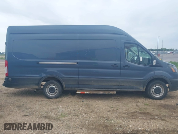 2021 Ford Transit Cargo с VIN 1FTBR3X84MKA82773, выставлен на аукционе IAAI как лот 42340746 с пробегом 102 033 миль миль и . История ставок и продаж доступна на DreamBid. Изображение 13.