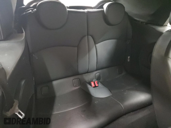2010 MINI Convertible with VIN WMWMR3C55ATU98337, listed as a Copart auction lot 45039425 with Not Provided miles and Clean Title. Bid and sale history available at DreamBid. Image 10.