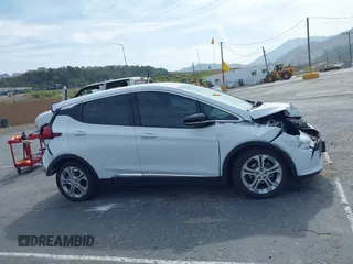 2020 Chevrolet Bolt EV LT z VIN 1G1FY6S06L4129658, wystawiony jako IAAI lot #42372460 z przebiegiem 43 417 mil mil oraz . Historia ofert i sprzedaży dostępna na DreamBid. Obrazek 13.