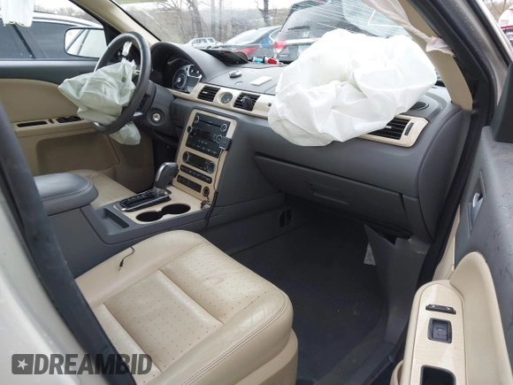 2008 Mercury Sable Premier z VIN 1MEHM43W58G601548, wystawiony jako IAAI lot #41843679 z przebiegiem 62 196 mil mil oraz . Historia ofert i sprzedaży dostępna na DreamBid. Obrazek 5.