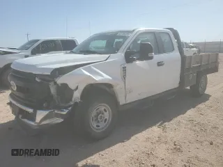 2020 Ford F-250 XL z VIN 1FT7X2B63LED78022, wystawiony jako Copart lot #52708885 z przebiegiem 35 543 mil mil oraz Szkoda całkowita • Salvage title. Historia ofert i sprzedaży dostępna na DreamBid. Obrazek 1.