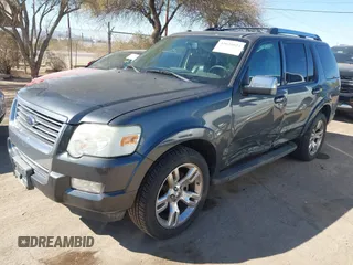 2010 Ford Explorer Limited z VIN 1FMEU8F83AUB15512, wystawiony jako IAAI lot #41644024 z przebiegiem 179 883 mil mil oraz . Historia ofert i sprzedaży dostępna na DreamBid. Obrazek 17.